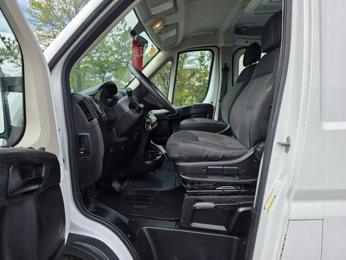 Used 2014 RAM ProMaster 1500 FWD image 9