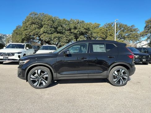 New 2026 Volvo XC40 B5 Ultra w/ Protection Package Premier image 3