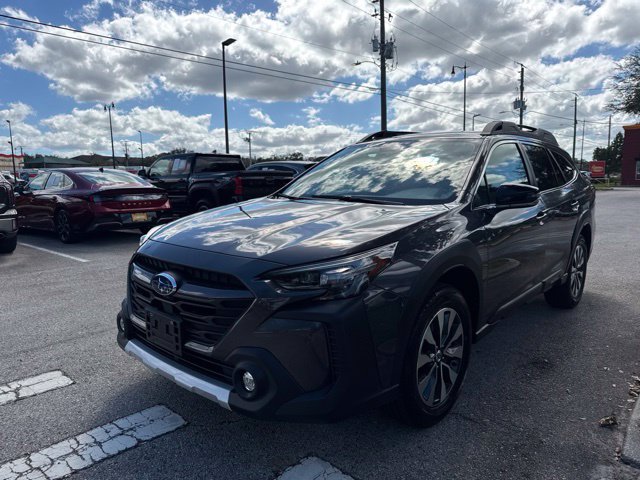 Used 2023 Subaru Outback Limited AWD/4WD image 4