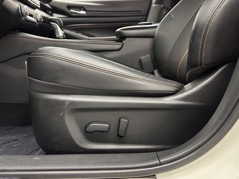 Used 2019 Nissan Altima 2.5 SR image 12