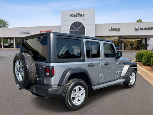 Used 2019 Jeep Wrangler Unlimited Sport S AWD/4WD image 6