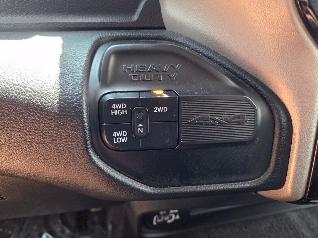 Used 2024 RAM 3500 Laramie AWD/4WD image 27