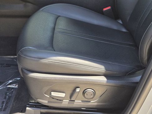 Used 2023 Kia Sorento EX w/ Panoramic Sunroof Package FWD image 26