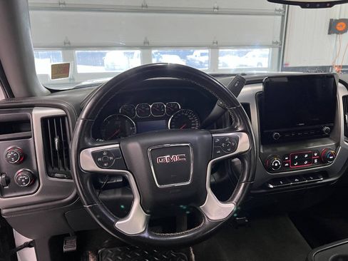 Used 2014 GMC Sierra 1500 SLE w/ SLE Preferred Package AWD/4WD image 8