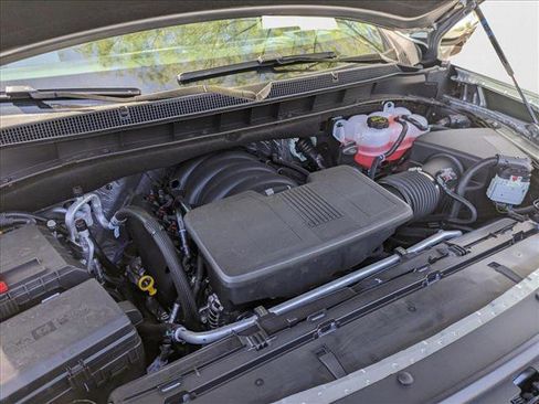 New 2025 Chevrolet Suburban Premier image 16