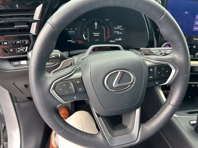 Used 2025 Lexus TX 350 AWD w/ Technology Package image 17