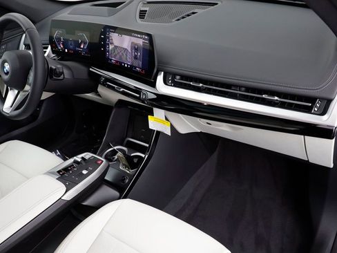 New 2026 BMW X1 xDrive28i w/ Technology Package image 19