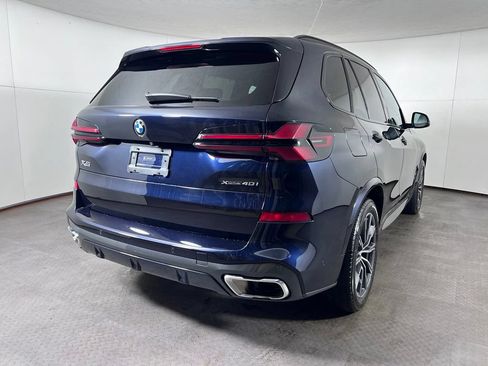 Used 2025 BMW X5 xDrive40i w/ M Sport Package AWD/4WD image 7