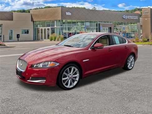 Used 2015 Jaguar XF Portfolio image 7