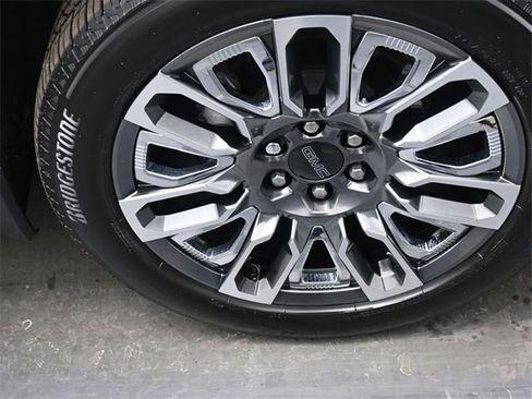 Certified 2024 GMC Sierra 1500 Denali Ultimate image 29