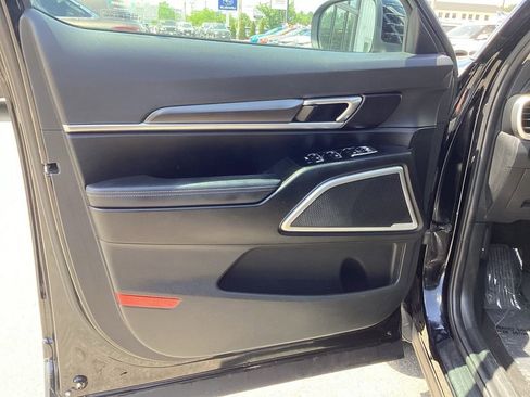 Used 2023 Kia Telluride LX AWD/4WD image 10
