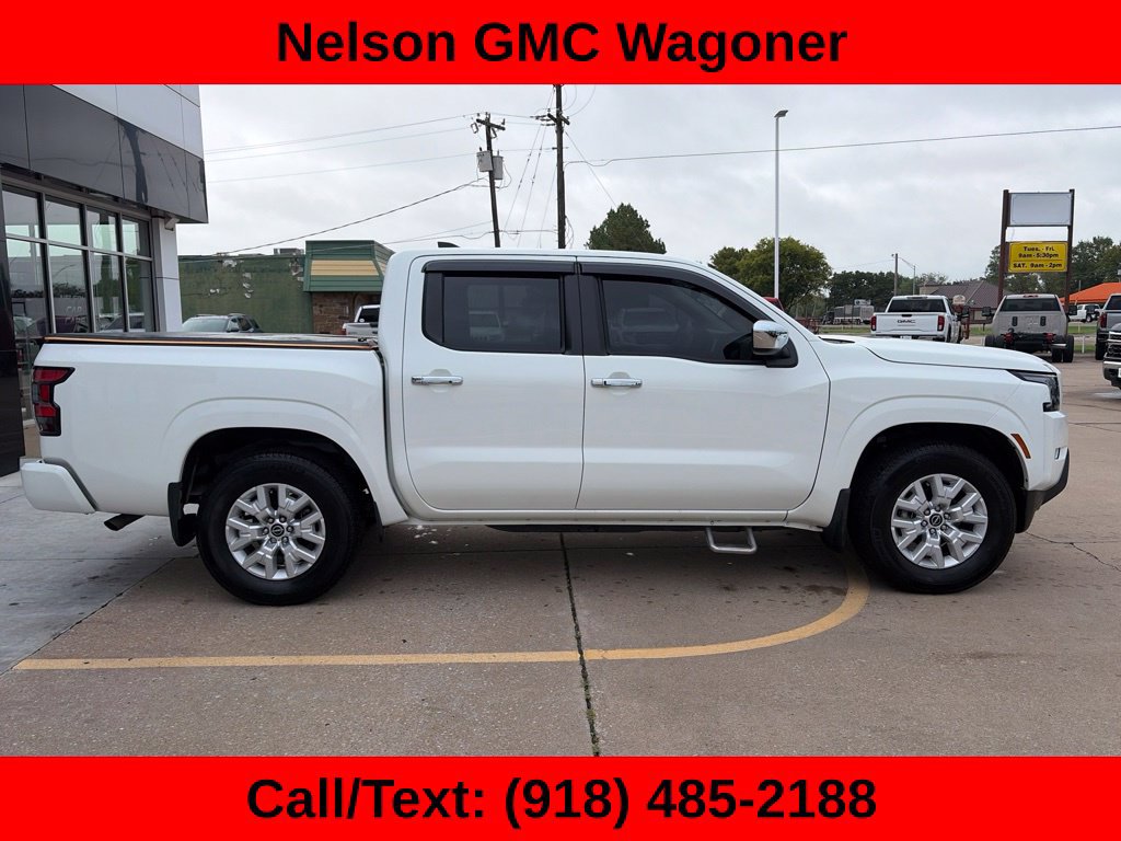 Used 2023 Nissan Frontier SV w/ SV Convenience Package RWD image 5