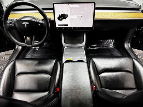 Used 2021 Tesla Model 3 Standard Range Plus image 36