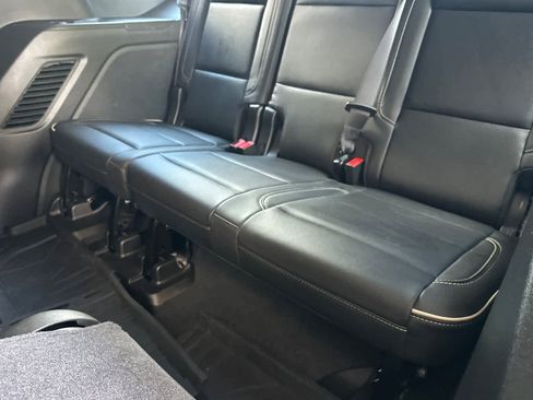 Used 2021 Chevrolet Tahoe Premier image 16