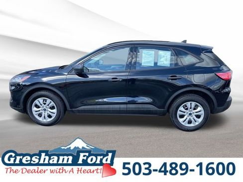 Used 2022 Ford Escape S image 2