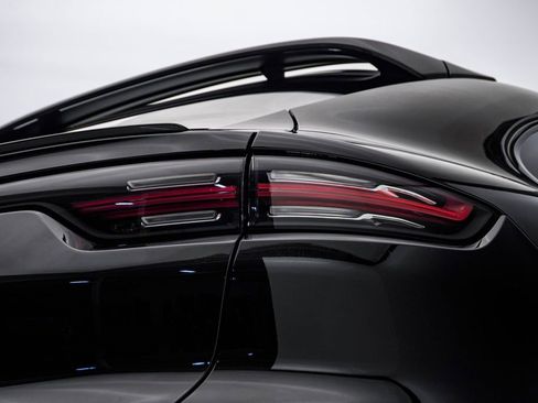 Certified 2023 Porsche Cayenne S AWD/4WD image 12