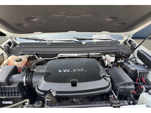 Used 2022 Chevrolet Colorado Z71 AWD/4WD image 39