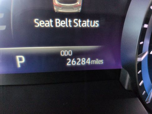 Used 2022 Toyota Highlander XLE AWD/4WD image 16