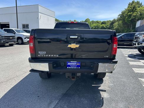 Used 2013 Chevrolet Silverado 2500 LTZ w/ LTZ Plus Package AWD/4WD image 4