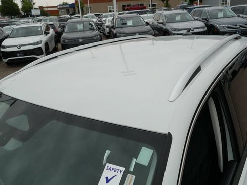 Certified 2026 Volkswagen Tiguan SE AWD/4WD image 11