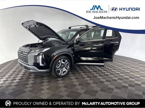 Certified 2025 Hyundai Palisade Limited image 18