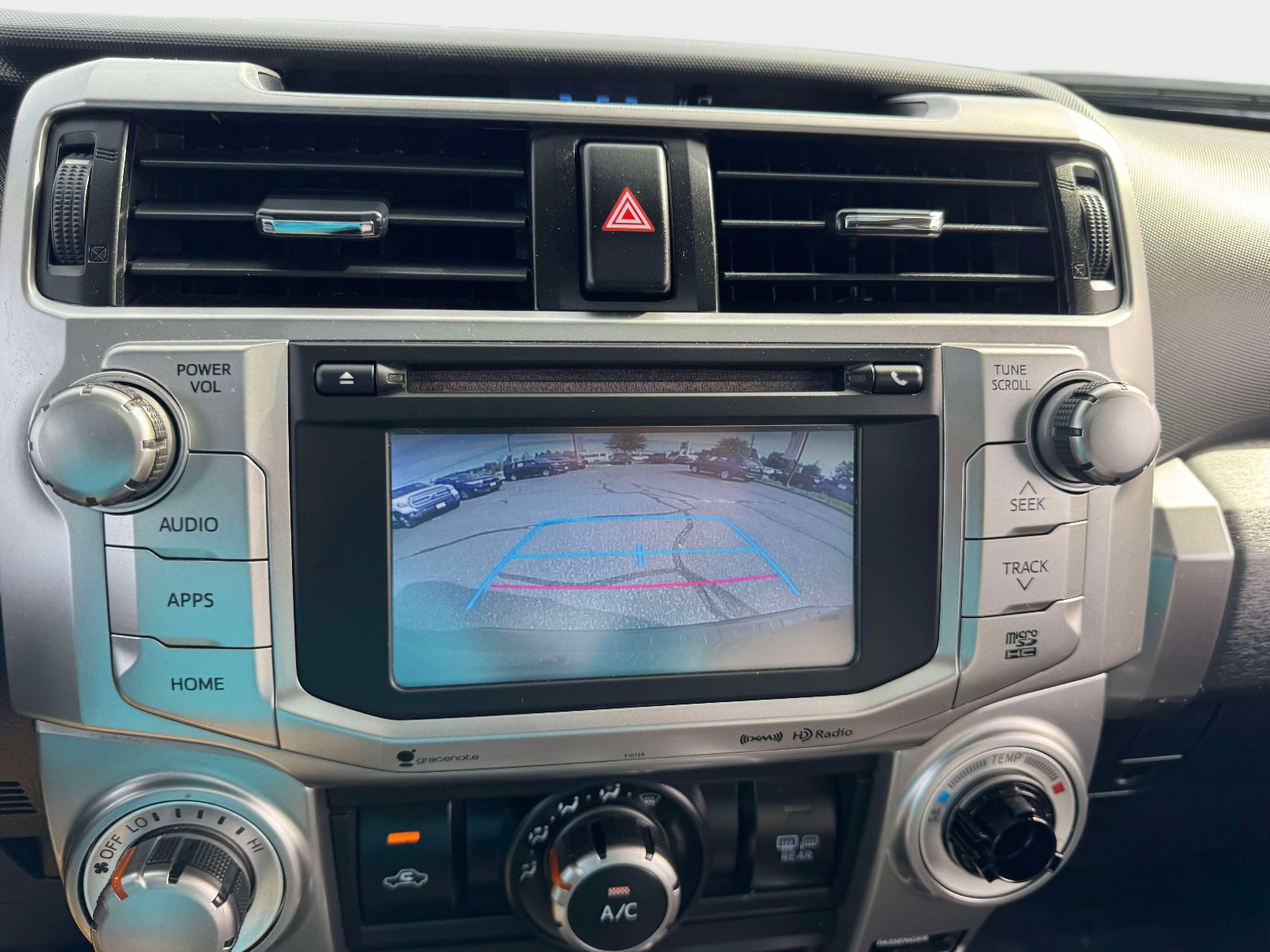 Used 2018 Toyota 4Runner SR5 Premium AWD/4WD image 31