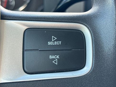 Used 2011 RAM 1500 Classic SLT AWD/4WD image 24