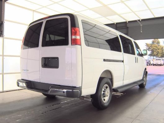 Used 2025 Chevrolet Express 3500 LT w/ LT Preferred Equipment Group RWD image 4