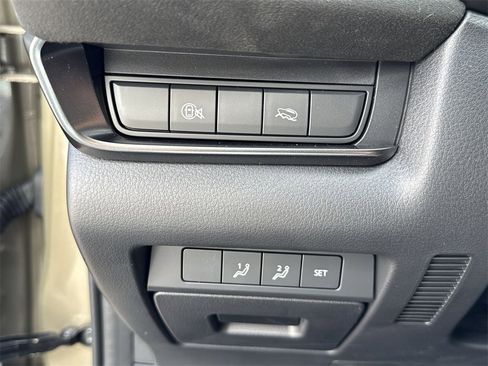 New 2024 MAZDA CX-30 Carbon image 59