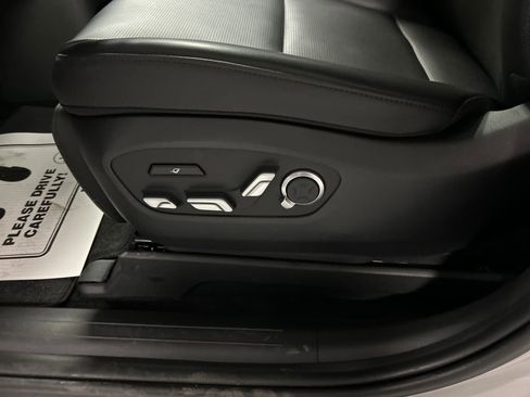 New 2026 Hyundai Ioniq 9 Calligraphy image 11