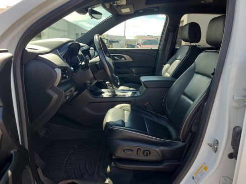 Used 2022 Chevrolet Traverse Premier AWD/4WD image 12