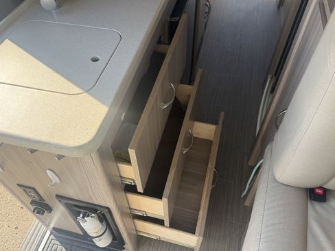 Used 2022 RAM ProMaster 3500 w/ Lane Management Group image 32