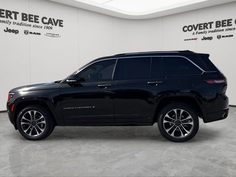 Used 2023 Jeep Grand Cherokee Overland w/ Adv Protech Group III image 5