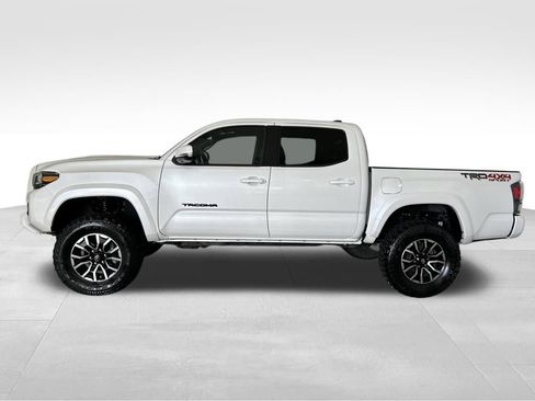 Used 2021 Toyota Tacoma TRD Sport w/ TRD Premium Sport Package image 2