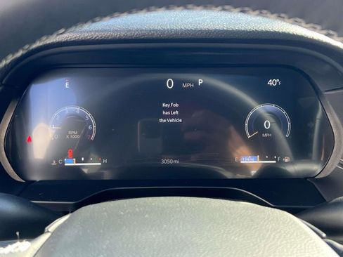 Used 2025 Jeep Grand Cherokee L Altitude image 23