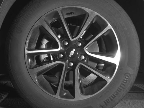 Used 2025 Chevrolet TrailBlazer LT FWD image 12