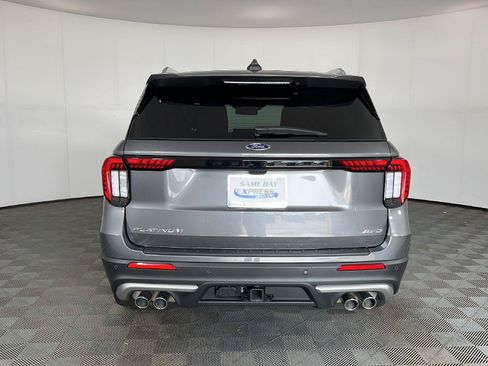 Used 2025 Ford Explorer Platinum w/ Ultimate Package AWD/4WD image 25