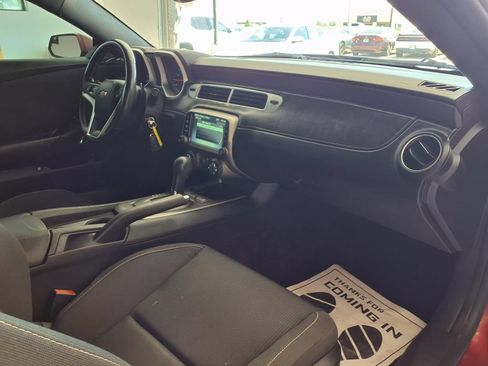 Used 2015 Chevrolet Camaro LT w/ 1LT Preferred Package RWD image 13