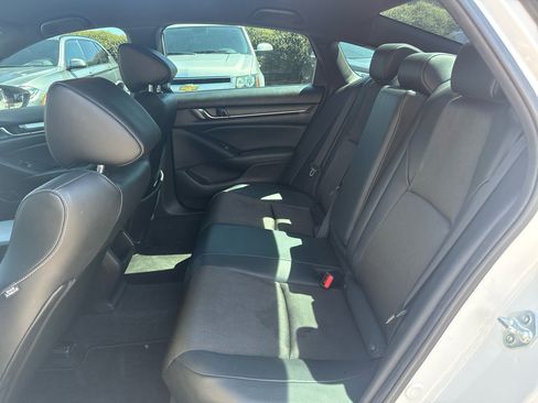 Used 2022 Honda Accord Sport image 11