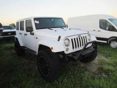 Used 2017 Jeep Wrangler Unlimited Sahara w/ Max Tow Package