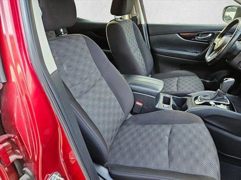 Used 2021 Nissan Rogue Sport SV image 21