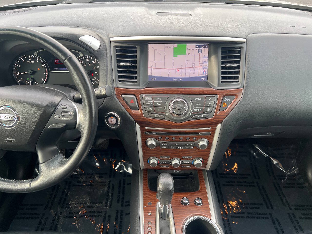 Used 2018 Nissan Pathfinder Platinum AWD/4WD image 37