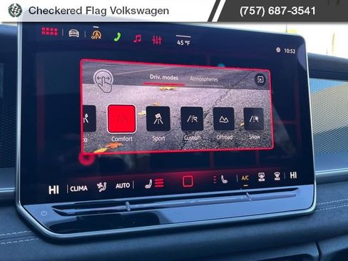 New 2026 Volkswagen Tiguan SE R-Line image 41