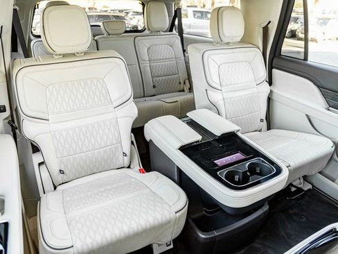 Used 2023 Lincoln Navigator L Black Label image 27