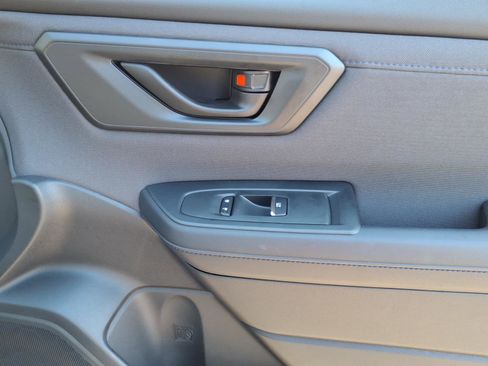 Certified 2025 Subaru Forester Premium image 8