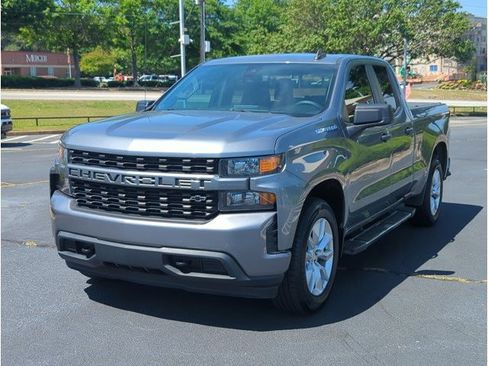 Used 2021 Chevrolet Silverado 1500 Custom w/ Safety Confidence Package RWD image 1