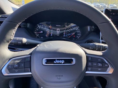 New 2026 Jeep Compass Limited image 12