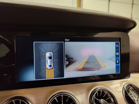 Used 2018 Mercedes-Benz E 400 4MATIC Coupe image 31