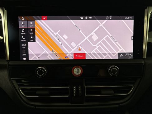 Certified 2025 Porsche Macan image 25