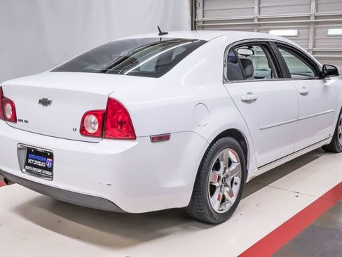 Used 2009 Chevrolet Malibu LT w/ Power Convenience Package FWD image 6